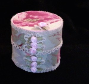 Small Trinket Box 3.25" diameter x 3" high $25.00